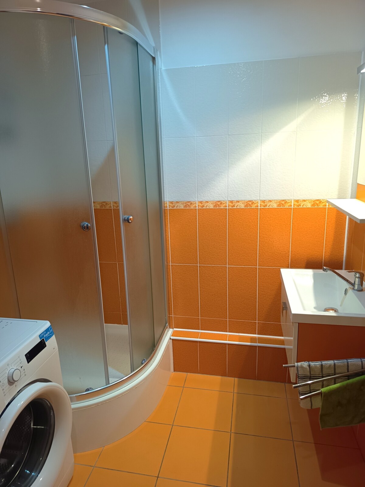 Na prenájom zariadený 3 izb. byt s loggiou v Nových Zámkoch — foto 10