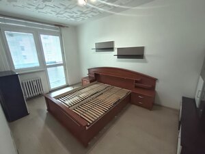 Na prenájom zariadený 3 izb. byt s loggiou v Nových Zámkoch — foto 5