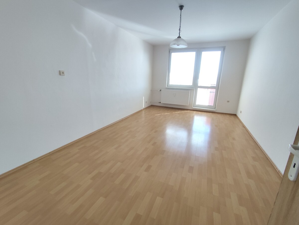 Na prenájom 1-izbový byt - Nové Zámky — foto 5