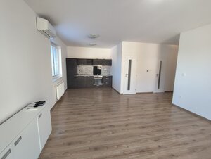 Na prenájom 2-izbový byt - Nové Zámky — foto 2