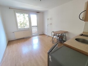 Na prenájom garsónka v Nových Zámkoch — foto 4