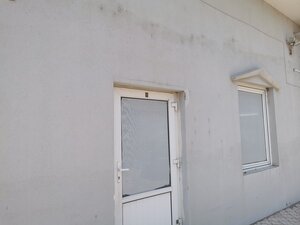 Ponúkame na predaj polyfunkčnú budovu v Nových Zámkoch — foto 2
