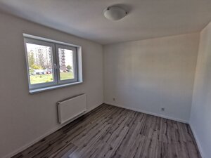 Ponúkame na prenájom 1-izbový byt - Nové Zámky — foto 8