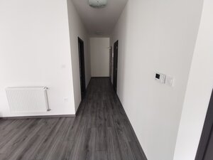 Ponúkame na prenájom 2-izbový byt - Nové Zámky — foto 8