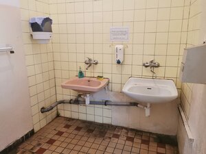 Ponúkame na prenájom výrobné priestory - Nové Zámky — foto 6