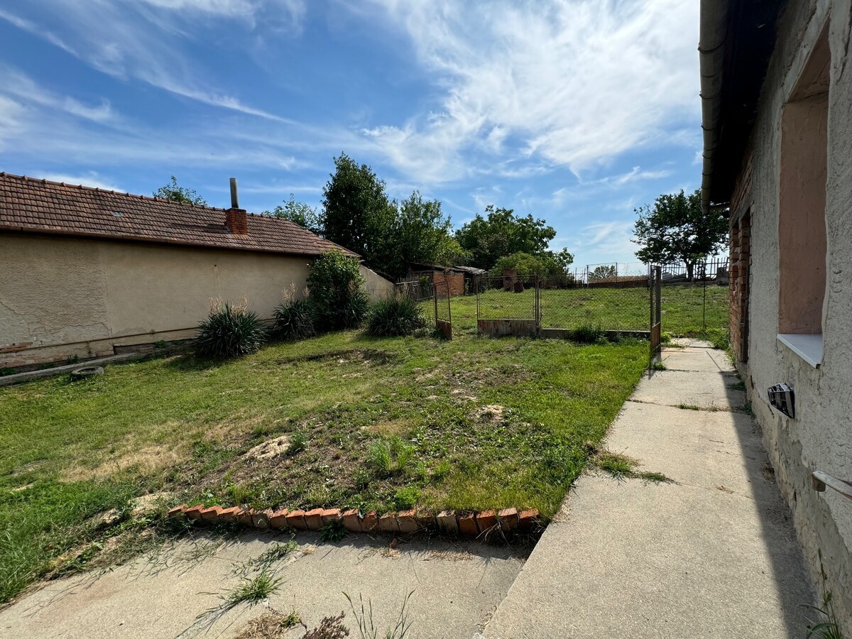 Predáme 3 izb. dom s veľkým pozemkom- Radava — foto 17