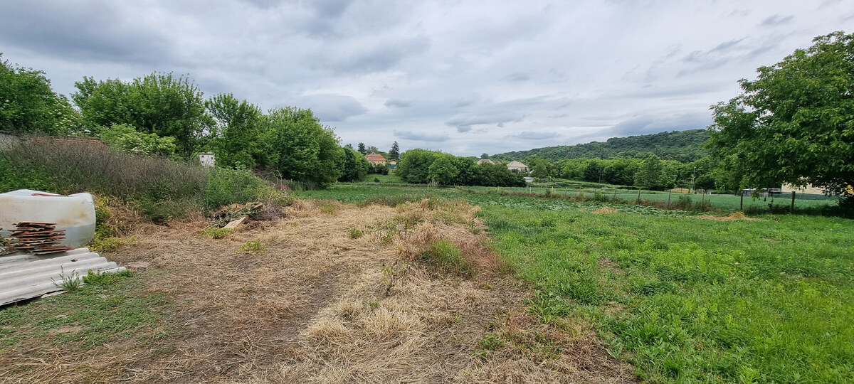 Iba u nás ! Na predaj dva investičné pozemky v obci Dubník. — foto 3