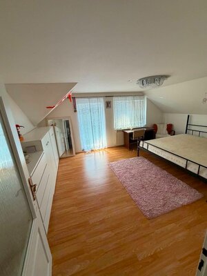 NA PREDAJ 6 izbový poschod. rodinný dom vo výbornej časti mesta Šurany — foto 16