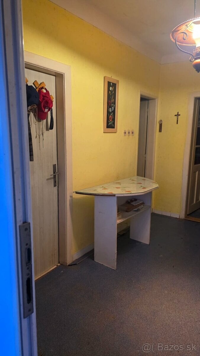 Ponúkame na predaj Rodinný dom 3+1 Dvory nad Žitavou s pozemkom 954m2 — foto 5