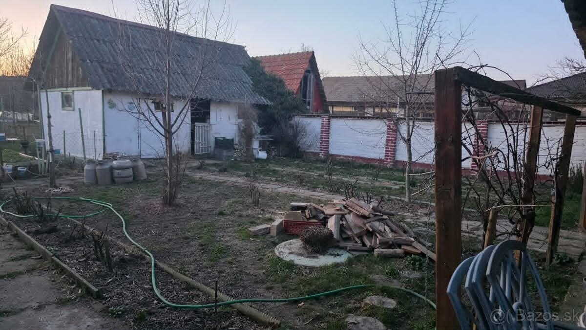 Ponúkame na predaj Rodinný dom 3+1 Dvory nad Žitavou s pozemkom 954m2 — foto 9