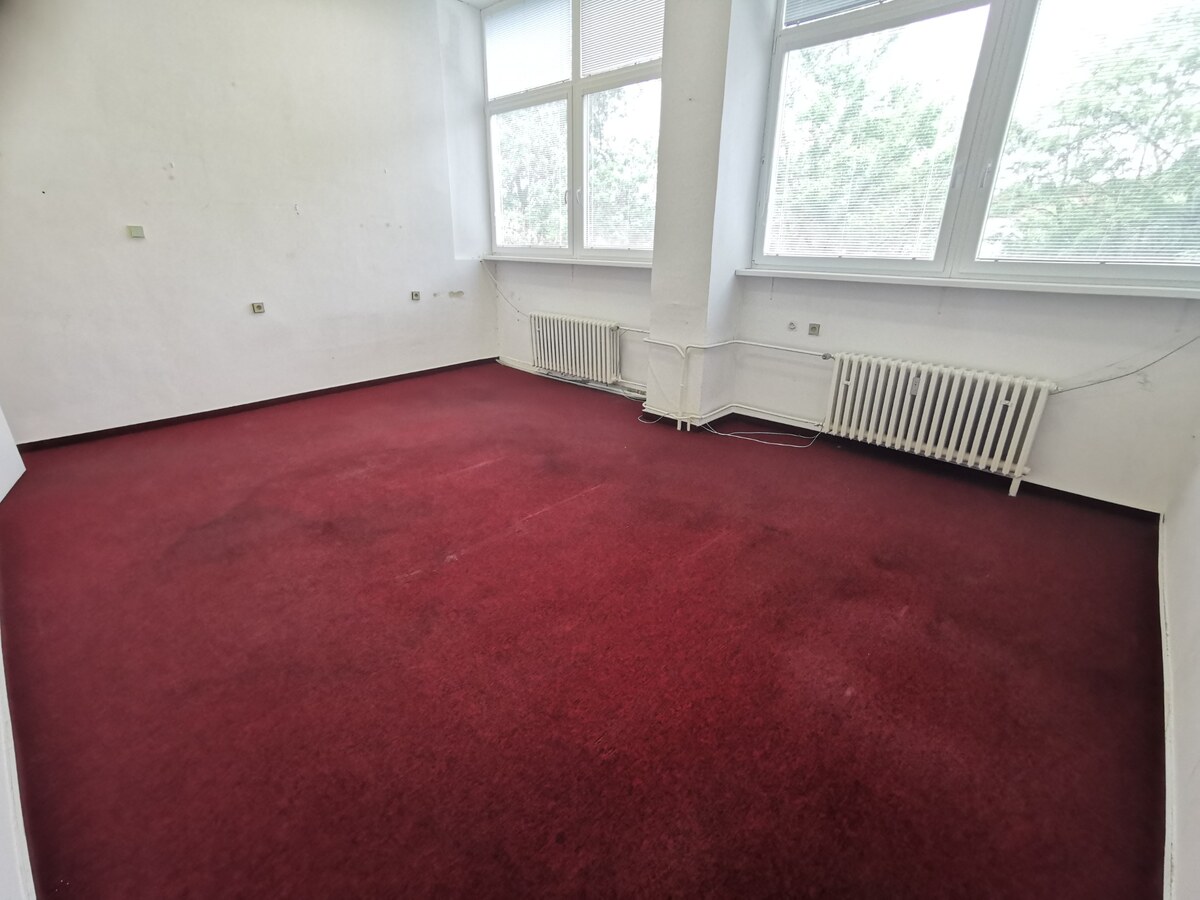Ponúkame na prenájom kancelárske priestory v Nových Zámkoch — foto 2