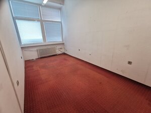 Ponúkame na prenájom kancelárske priestory v Nových Zámkoch — foto 3