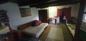 Na predaj sedliacky dom 2+1 poz.1420 m2, 65 km od Balatonu - Csetény — foto 12