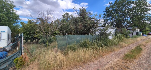 Na predaj záhrada v Nových Zámkoch - 379 m2 s prístreškom