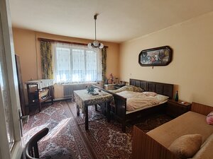 Na predaj slušný 5 izbový rodinný dom v obci Bruty s pozemkom 2425m2 — foto 13