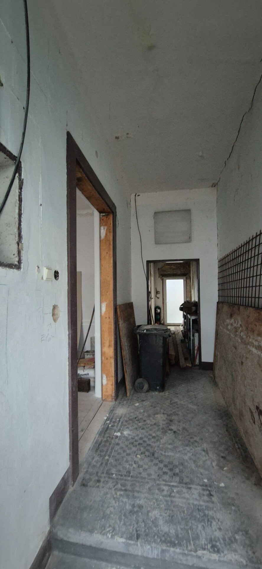 Na predaj rodinný dom v CENTRE Nových Zámkov s pozemkom 512 m2 — foto 11