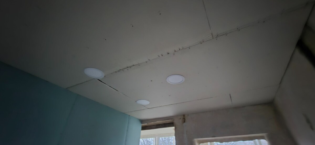 Na predaj rodinný dom v CENTRE Nových Zámkov s pozemkom 512 m2 — foto 14