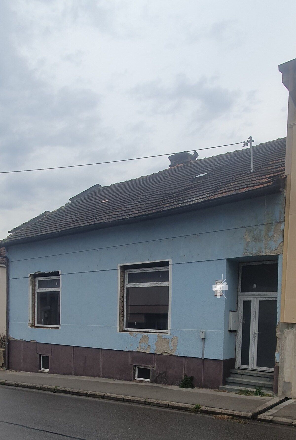Na predaj rodinný dom v CENTRE Nových Zámkov s pozemkom 512 m2 — foto 3