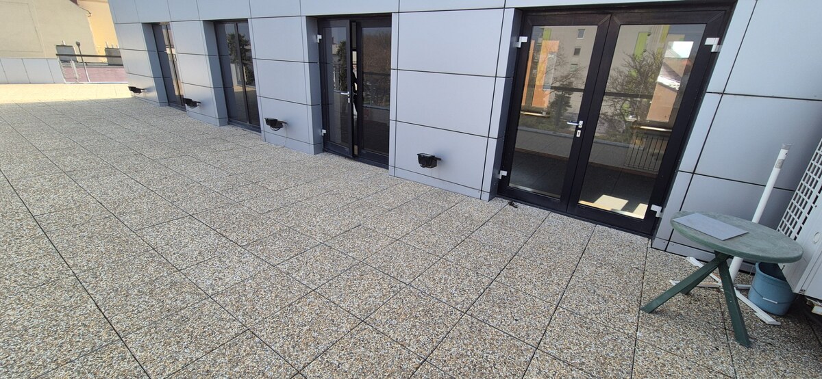 Na prenájom kancel. priestory 28-60 m2 - Nové Zámky — foto 16