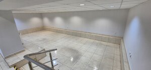 Na prenájom obchodný priestor 72m2 Nové Zámky- suterén — foto 2