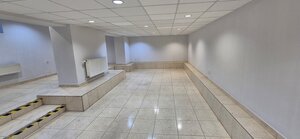Na prenájom obchodný priestor 72m2 Nové Zámky- suterén — foto 4