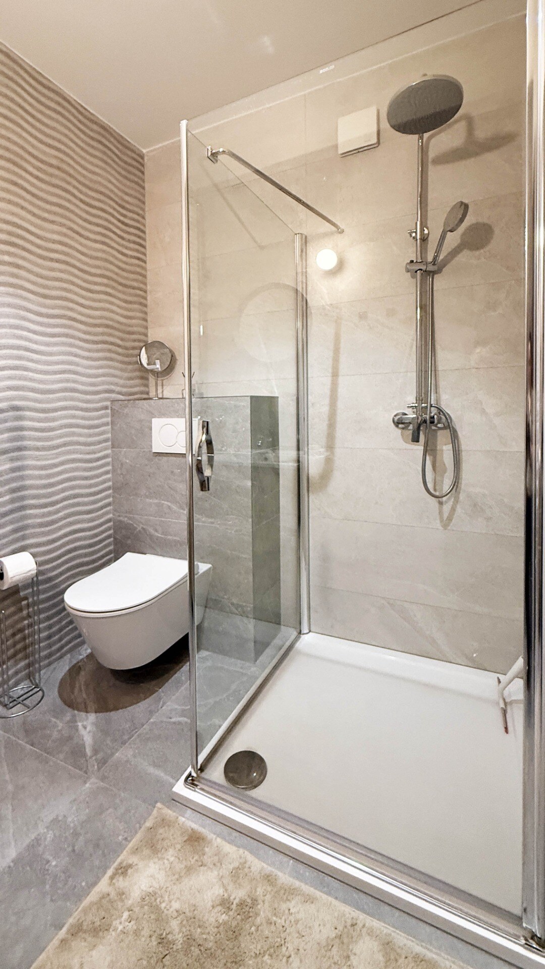 Na prenájom TOP nadštand. 3 izbový čiast. zariad. byt 125m2 Nové Zámky — foto 9