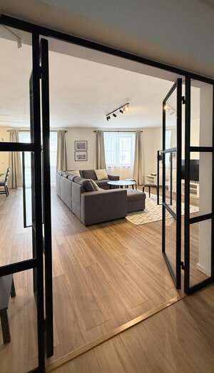 Na prenájom TOP nadštand. 3 izbový čiast. zariad. byt 125m2 Nové Zámky — foto 3