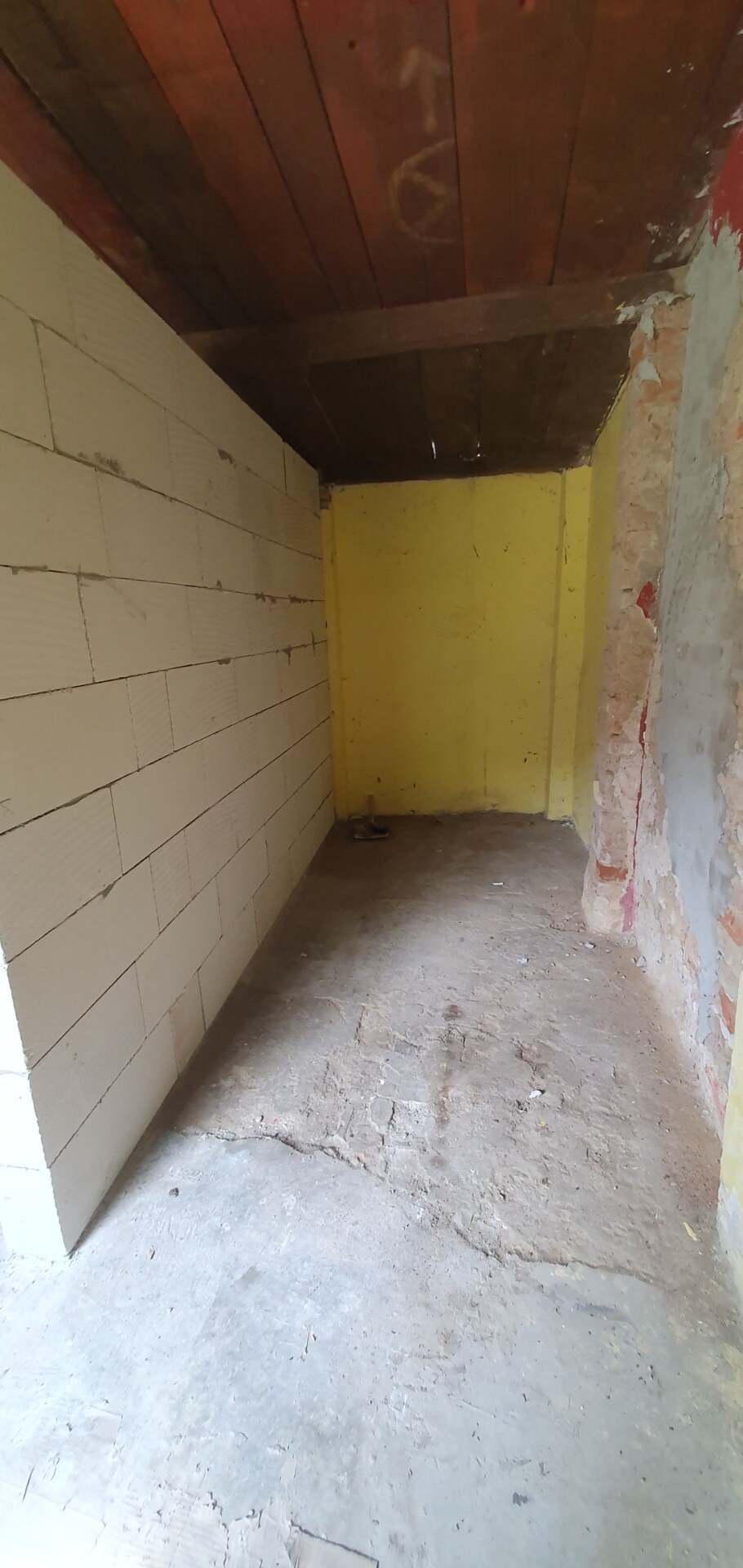 Atraktívna možnosť kúpy obchodných priestorov v centre- Nové Zámky — foto 16