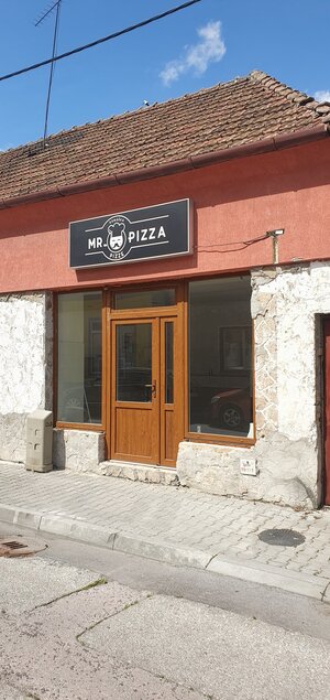 Atraktívna možnosť kúpy obchodných priestorov v centre- Nové Zámky — foto 20