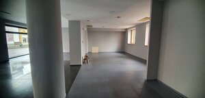 VOĽNÉ obchodné priestory na prenájom - Nové  Zámky 119 m2 — foto 5