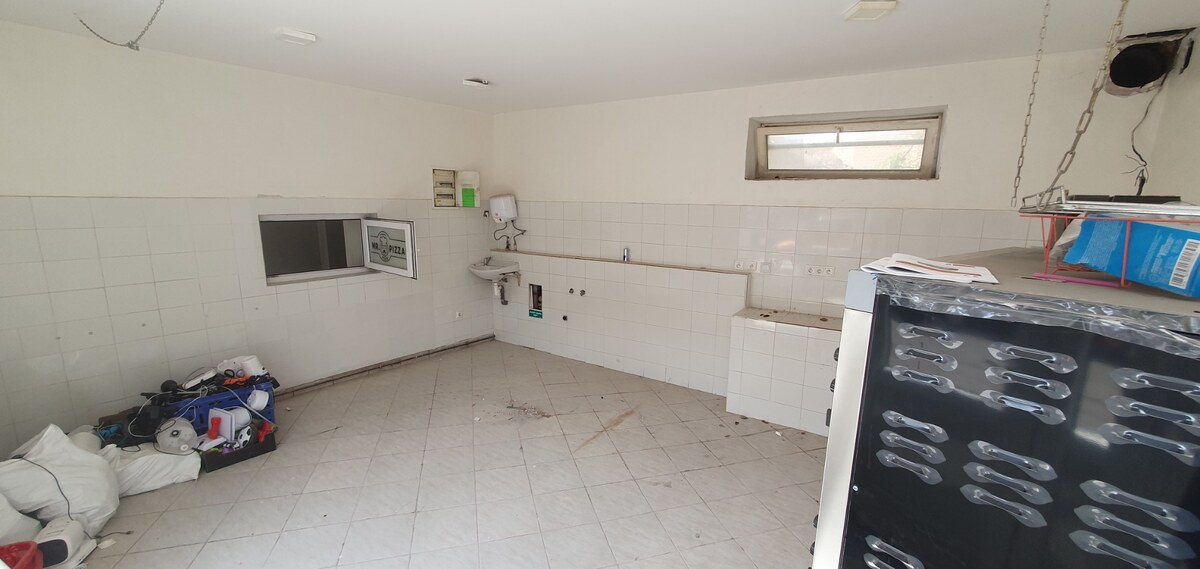 Atraktívna možnosť prenájmu priestorov v RD v centre- Nové Zámky — foto 19