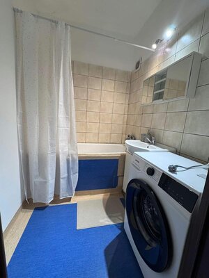 Ponúkame na prenájom 2-izbový byt - Šurany — foto 4