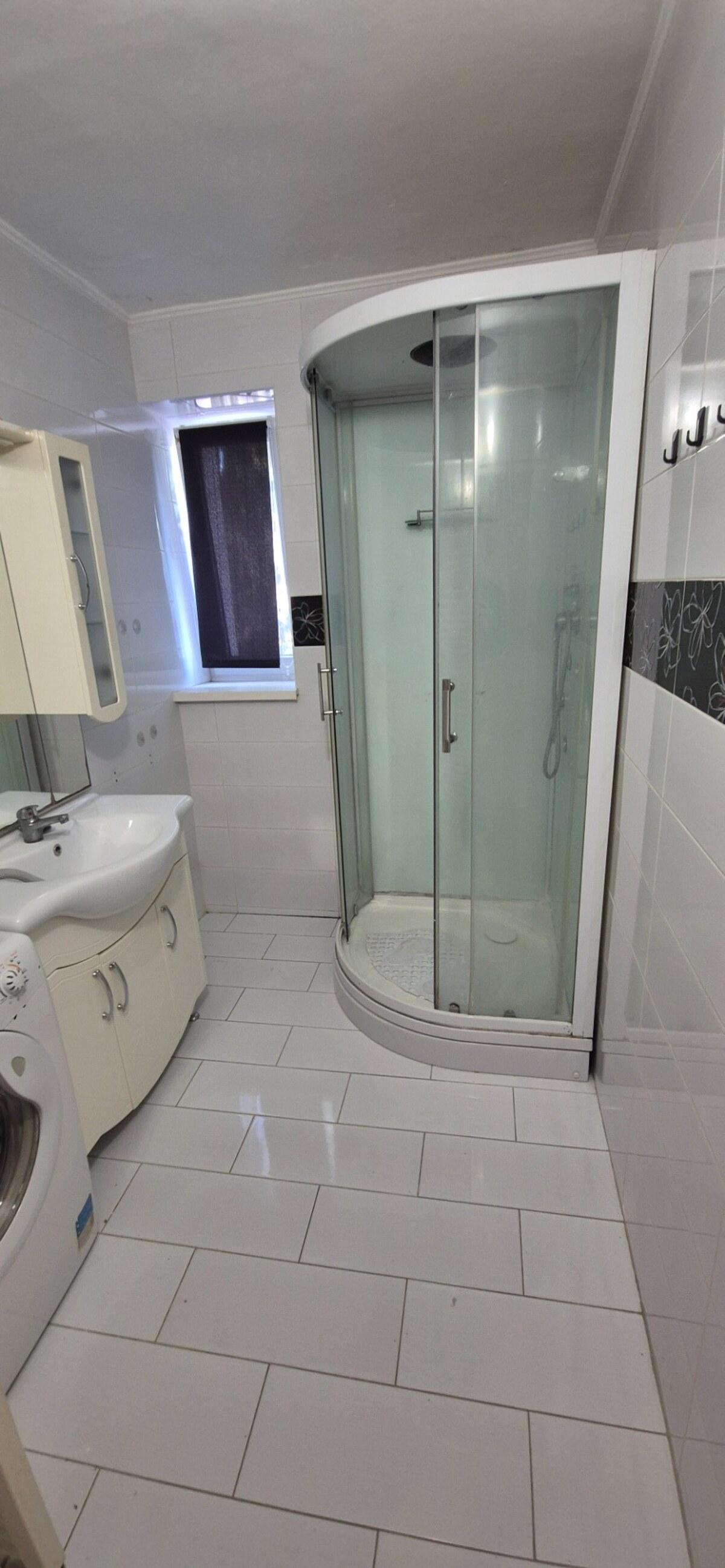 Na prenájom čiastočne prerobený +zariadený byt 75m2 Nové Zámky CENTRUM — foto 9