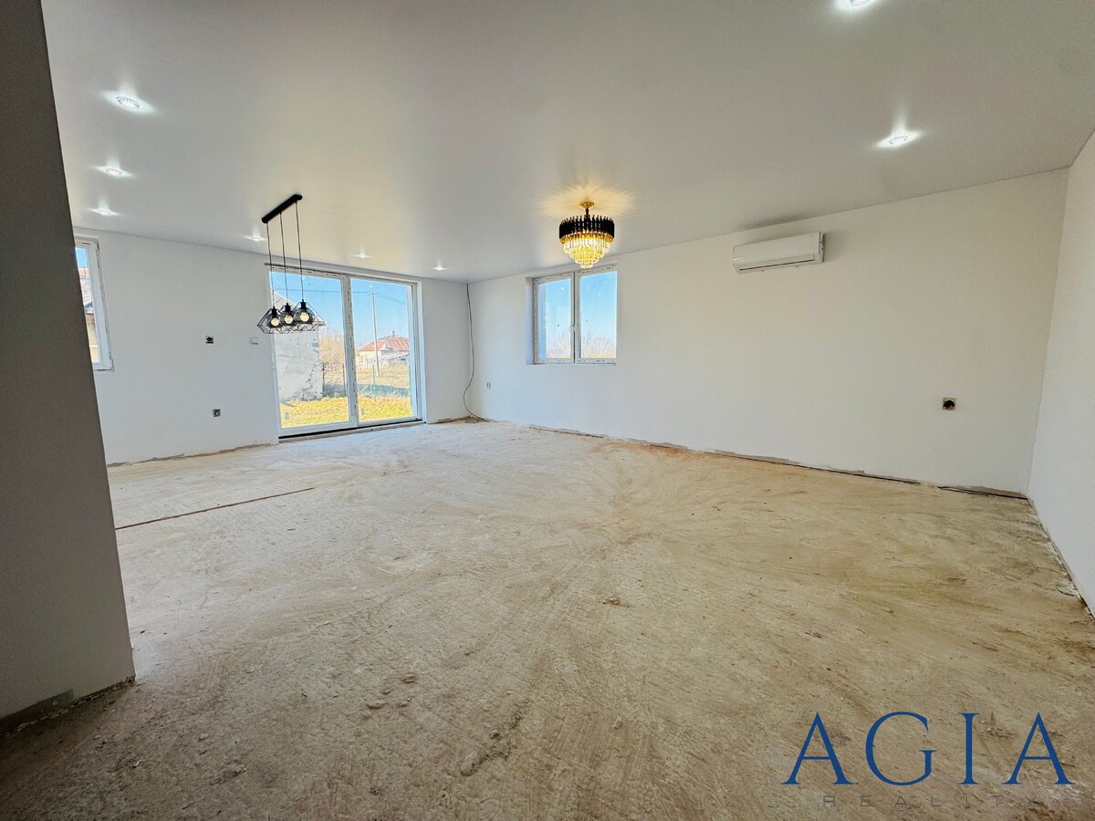 Novostavba, bungalov, zastavaná plocha 205 m² a 135 m² úžitková plocha | Falkušovce — foto 17