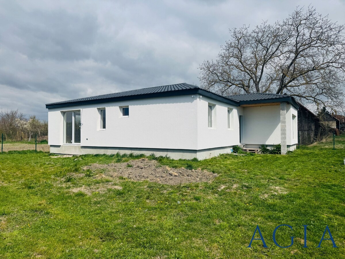 Novostavba, bungalov, zastavaná plocha 205 m² a 135 m² úžitková plocha | Falkušovce — foto 7