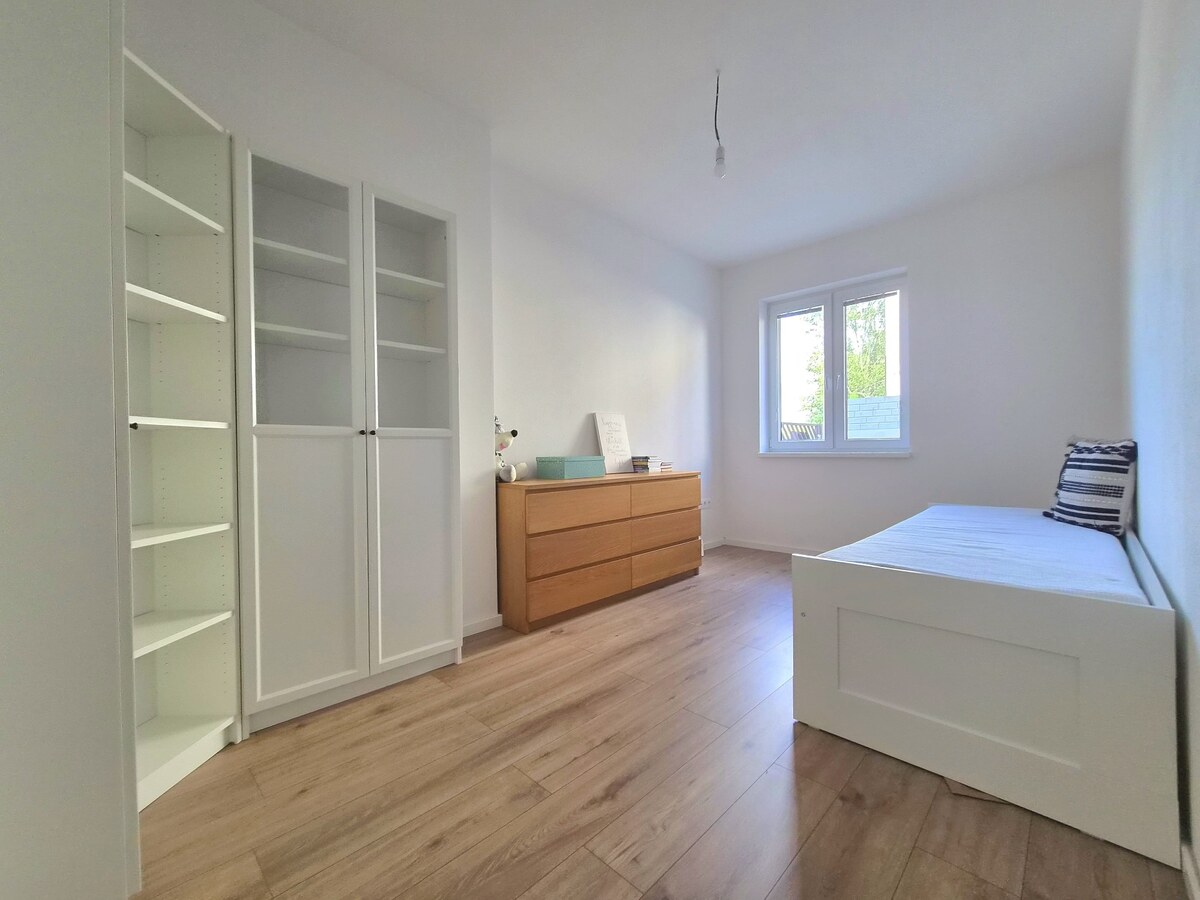 Priestranný 3 izbový byt so záhradkou a parkovaním — foto 4