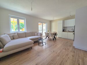 Priestranný 3 izbový byt so záhradkou a parkovaním — foto 2