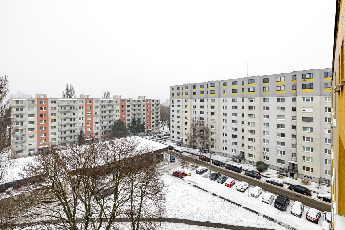 Priestranný 3 izbový byt Vranovská - Petržalka — foto 17
