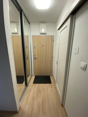 Prenájom 2 izbový byt s terasou v Mlynskej doline — foto 6