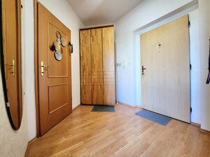 NA PRENÁJOM MODERNÝ 1 IZBOVÝ BYT - 43M2- CIKKEROVA UL. — foto 11