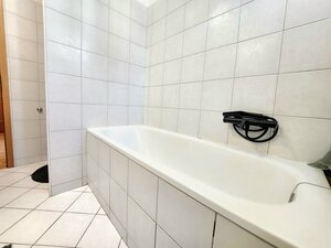 NA PRENÁJOM MODERNÝ 1 IZBOVÝ BYT - 43M2- CIKKEROVA UL. — foto 9