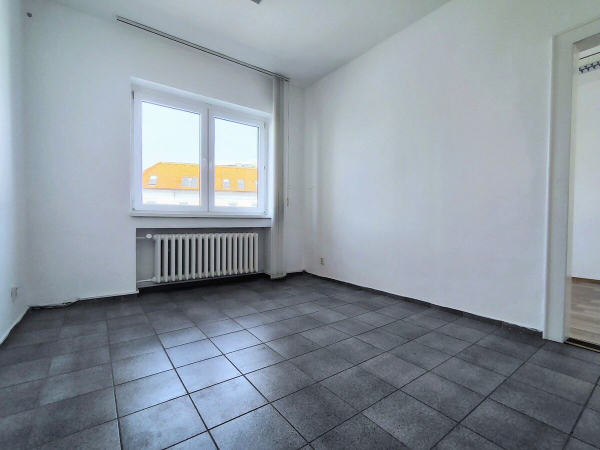Reprezentatívne priestory (65 m²) na Hurbanovom Námestí — foto 2