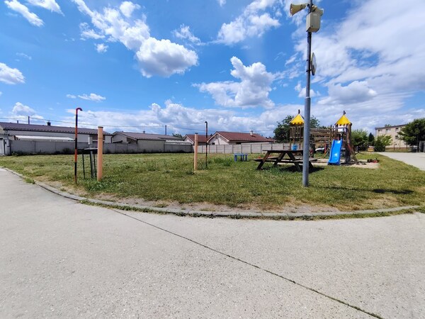 ASSENZIO - PREDAJ - STAVEBNÝ POZEMOK - 1132 m2 - KOSTOLIŠTE - MALACKY