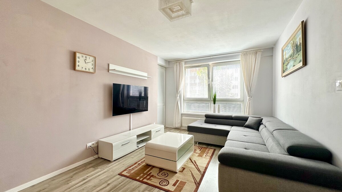 Na prenájom moderný 3-izbový byt s garážovým státím – Nobelova — foto 2