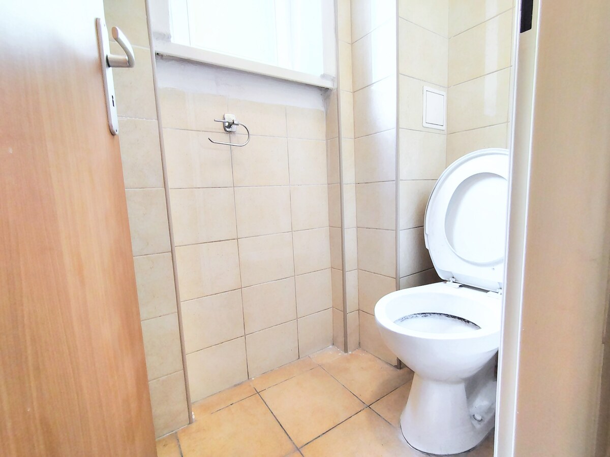 Veľkometrážny priestor s vlastnou toaletou – 103 m² — foto 10