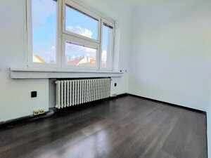 Veľkometrážny priestor s vlastnou toaletou – 103 m² — foto 5
