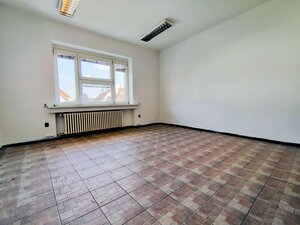 Veľkometrážny priestor s vlastnou toaletou – 103 m² — foto 6