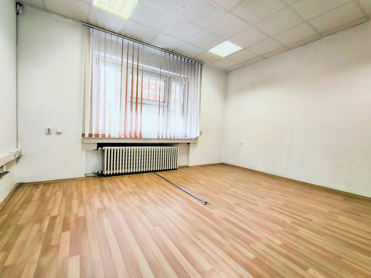 Obchodný/administratívny priestor na prízemí v Starom Meste — foto 3