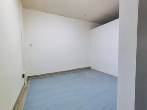 Veľkorysý administratívny priestor 260 m² - Odborárske námestie — foto 8