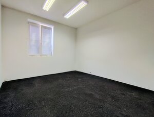 Prenájom útulnej kancelárie 15,5 m² v Starom Meste – Odborárske nám. — foto 2